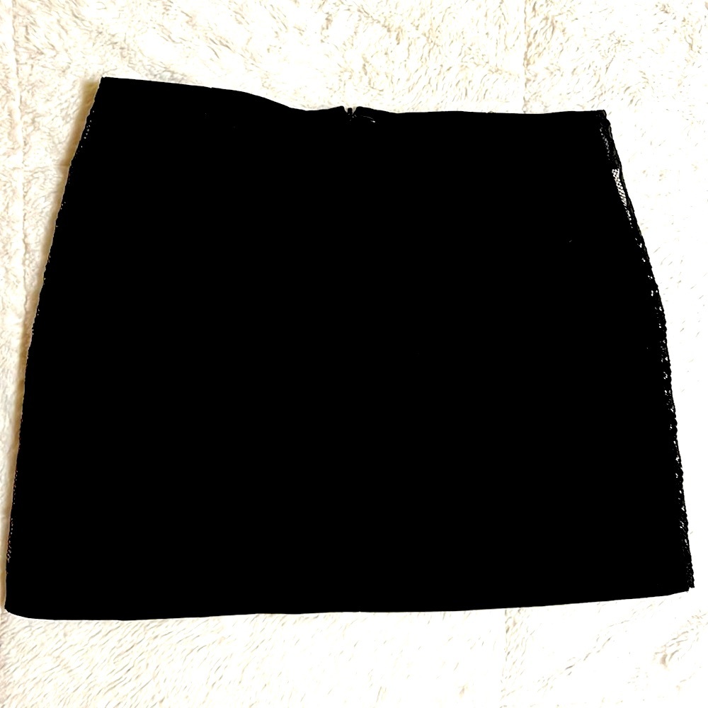 Vintage XOXO mini skirt, size 9 - Picture 2 of 4